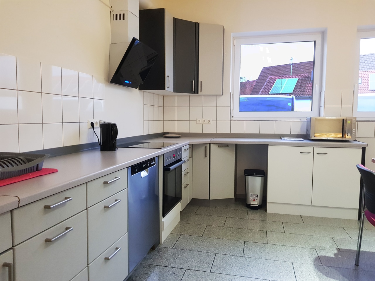 Monteurwohnung "GREEN LIVE" kueche-im-Arbeiterhotel