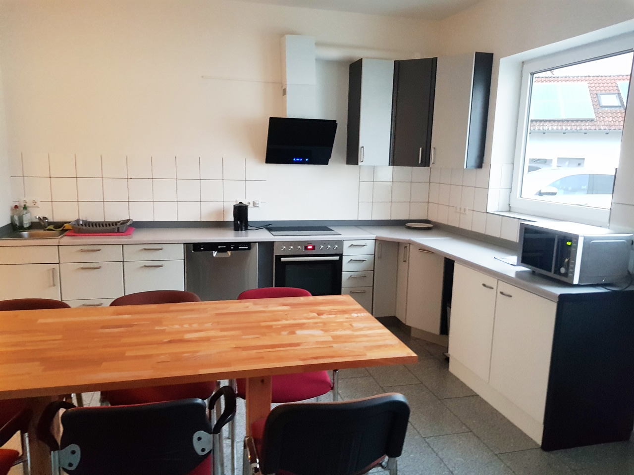 Küche Monteurzimmer Neckarsulm kuechenzeile-Monteurzimmer-monteurwohnungen