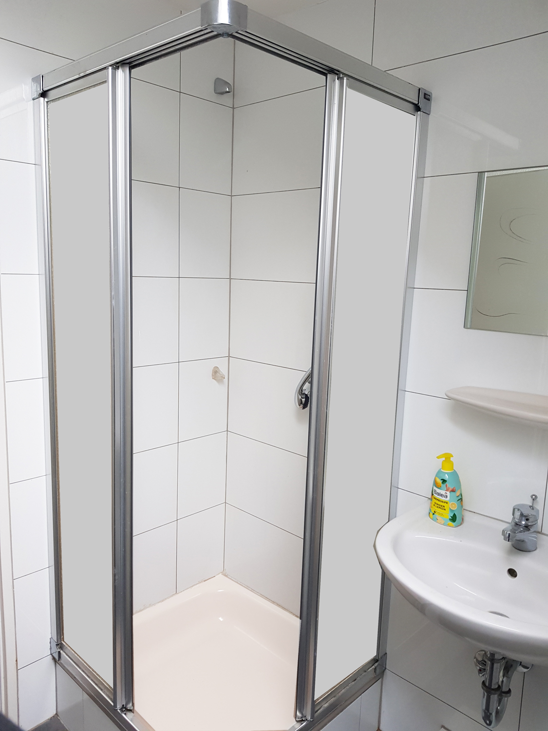 Monteurwohnung in Neckarsulm | ATTIC dusche