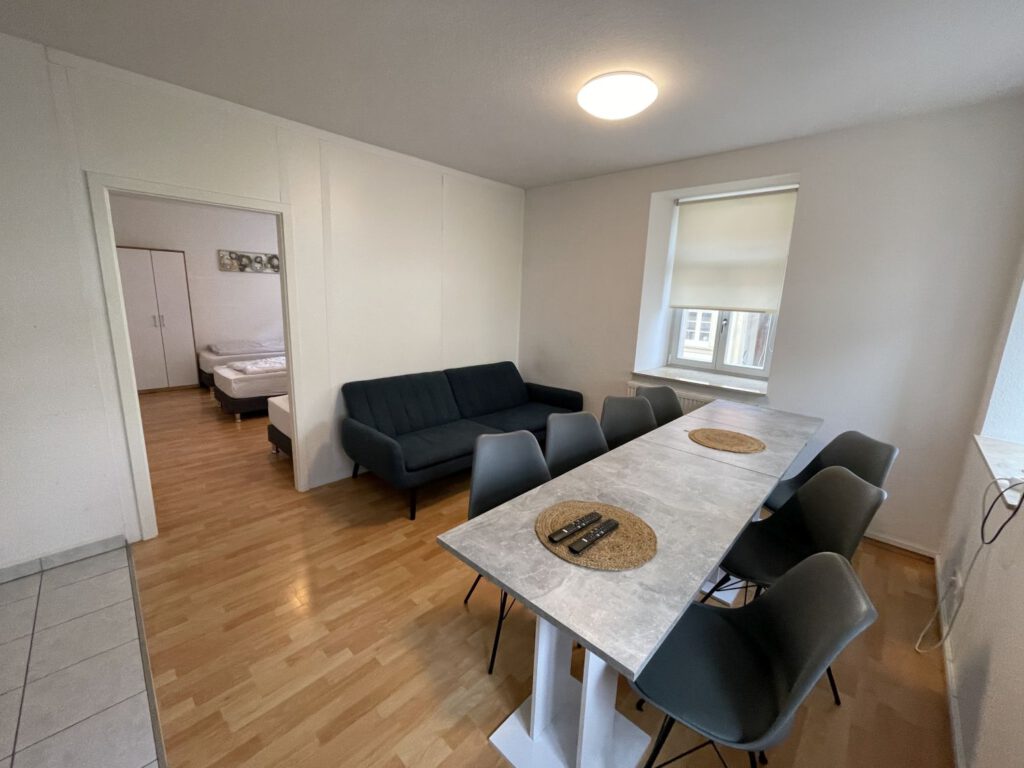 Warum in einem Monteurzimmer übernachten? Monteurzimmer Sinsheim Steinsfurt